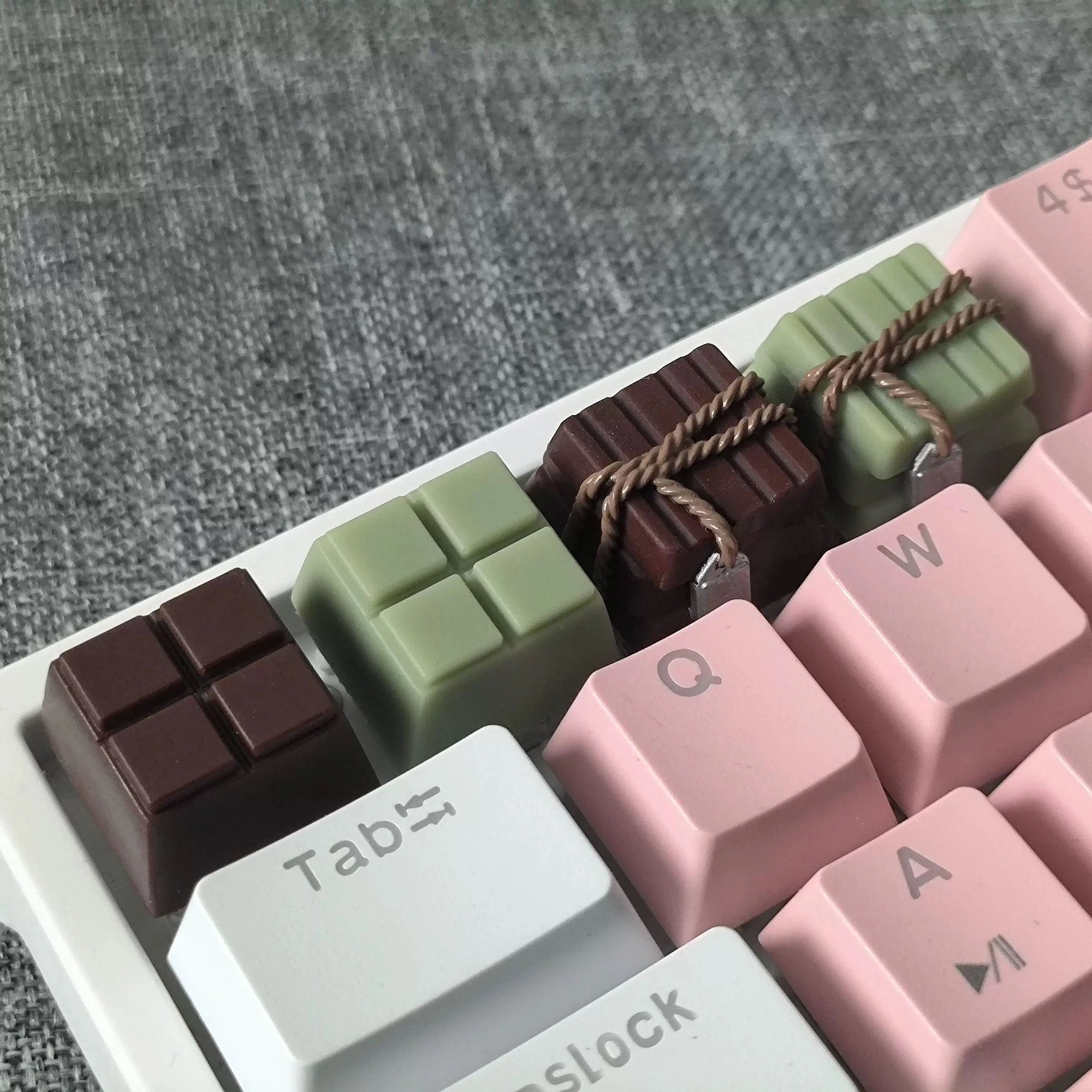 Chocolate Custom Novelty Artisan KeyCap Handmade Resin Keyboard Cap Key Cap for Mechanical Keyboard Accessories